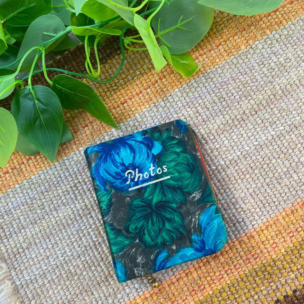 Vintage 1960s floral mini photo book album